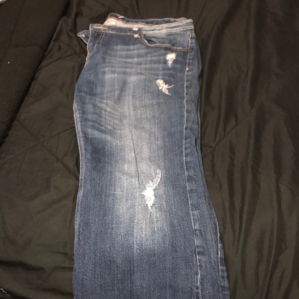 Vigoss distressed jeans